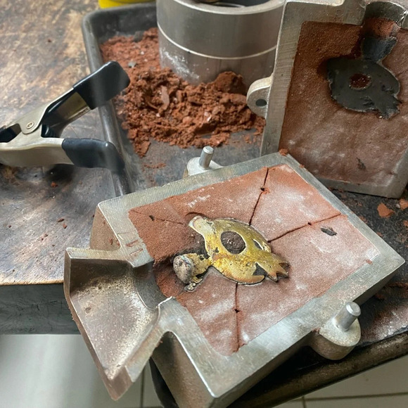 Turquoise and sterling sand casted eagle cuff bracelet - Picture 9 of 16